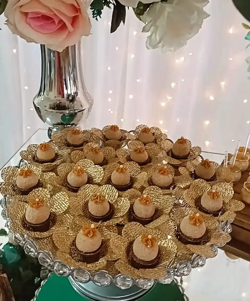 Copinho de churros — brigadeiro de churros e doce de leite