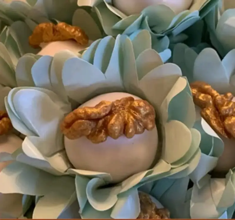 Camafeu de Nozes com fondant tradicional